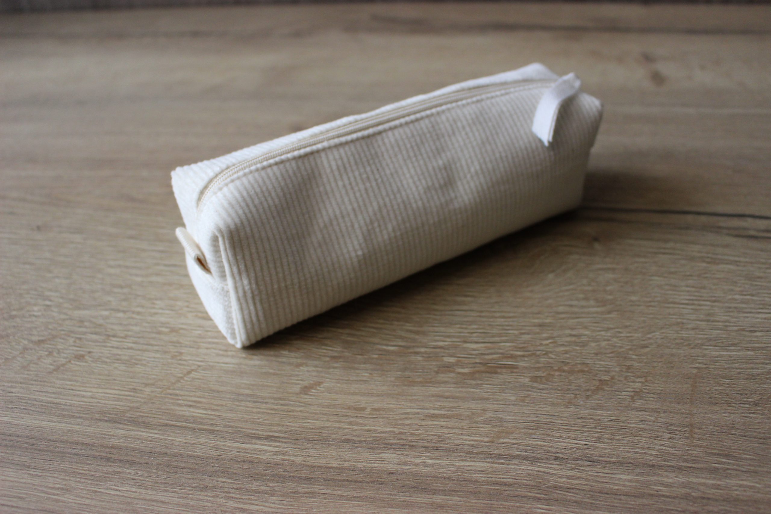 Trousse à crayons velours