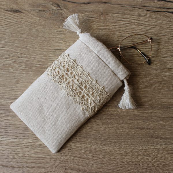 Étui à lunettes écru