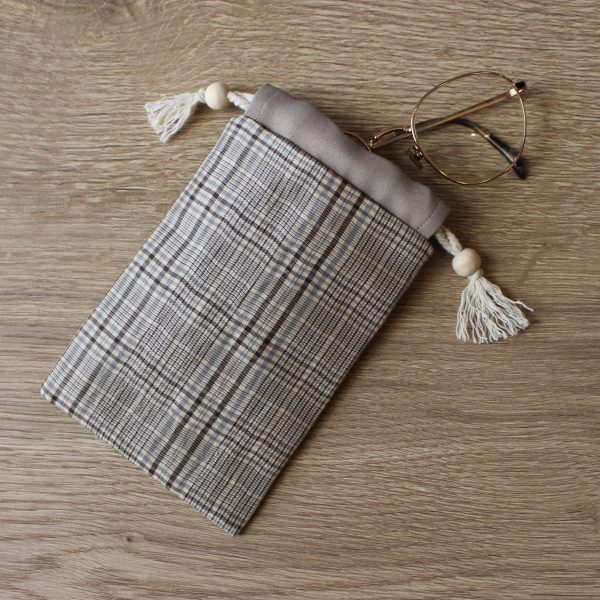 Étui à lunettes à carreaux