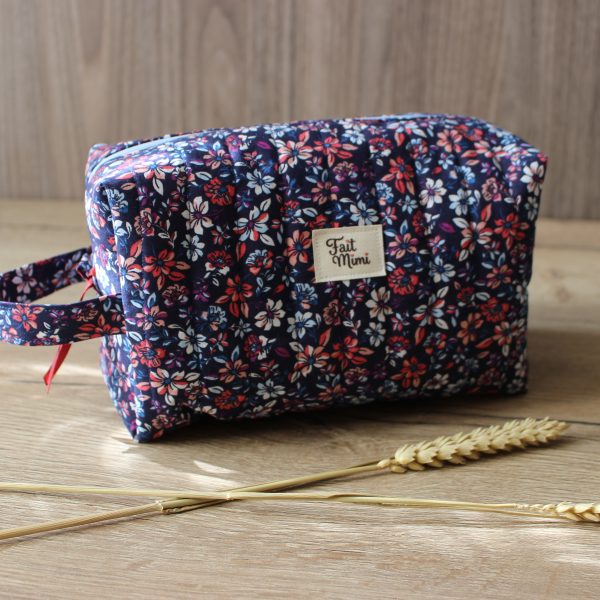 Trousse de toilette à fleurs
